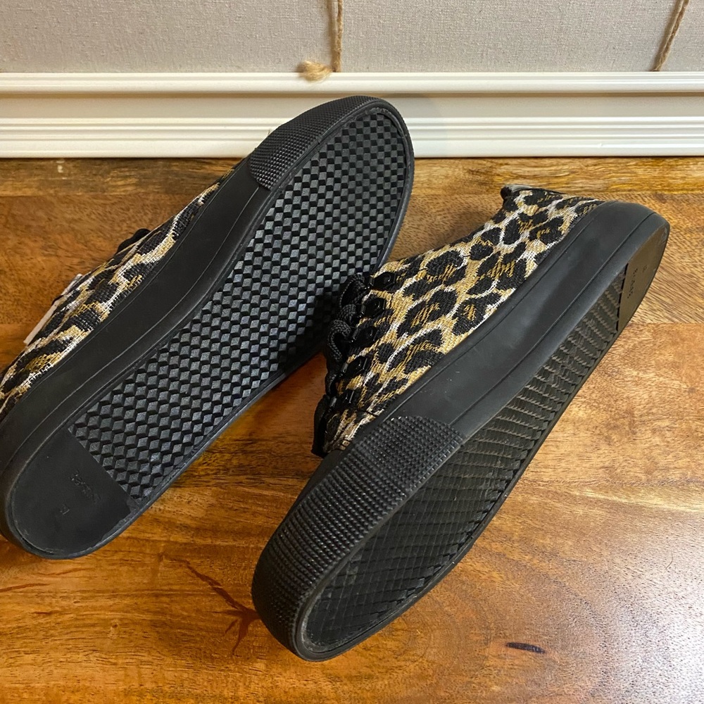 Bershka - Women’s Shoes 👟 - Picture 9 of 10
